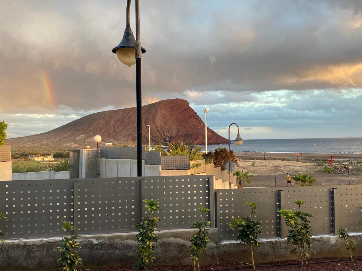 A Beautiful Apartment With A Beach View - La Tejita - El Medano Eksteriør bilde